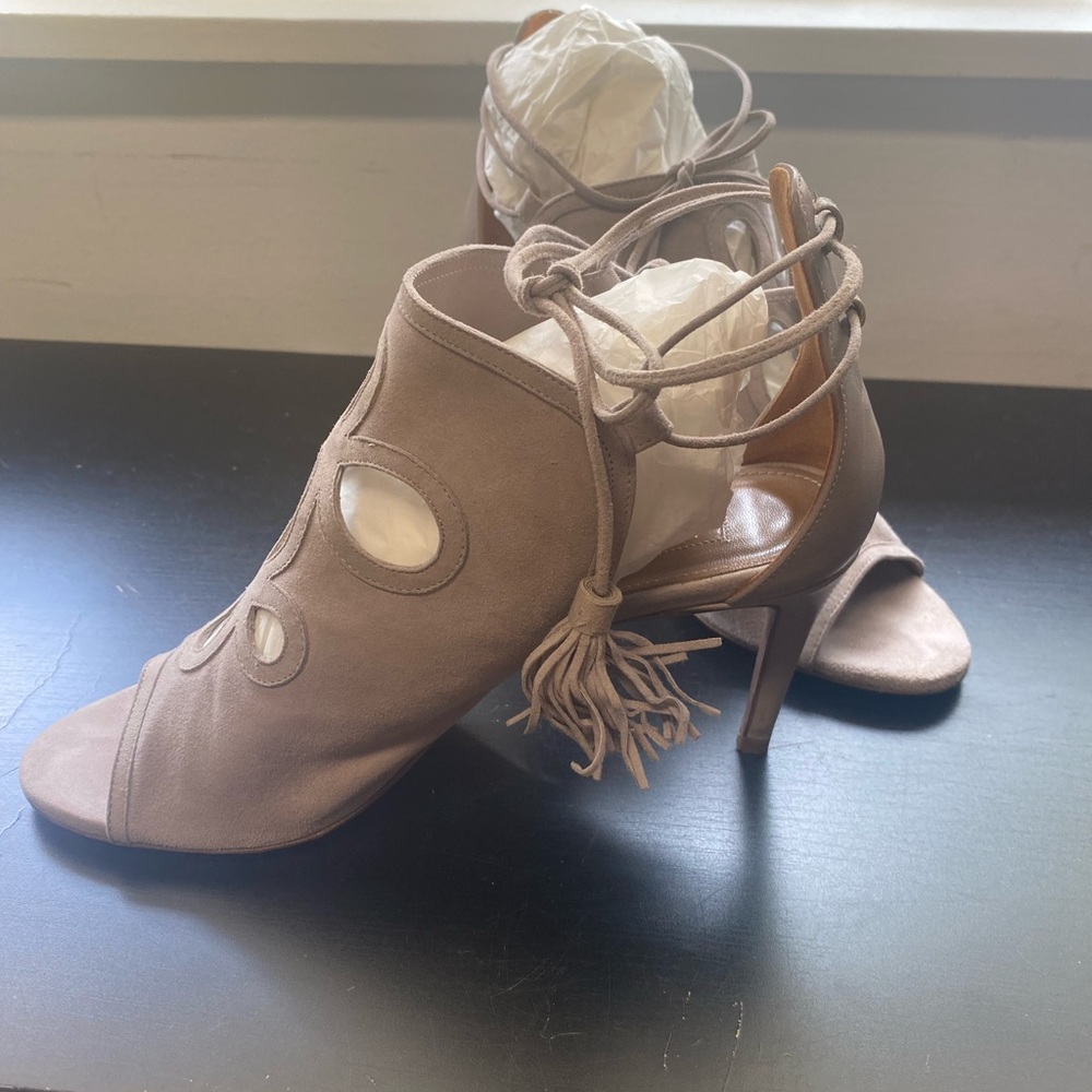 Like new beautiful Aquazurra sandals